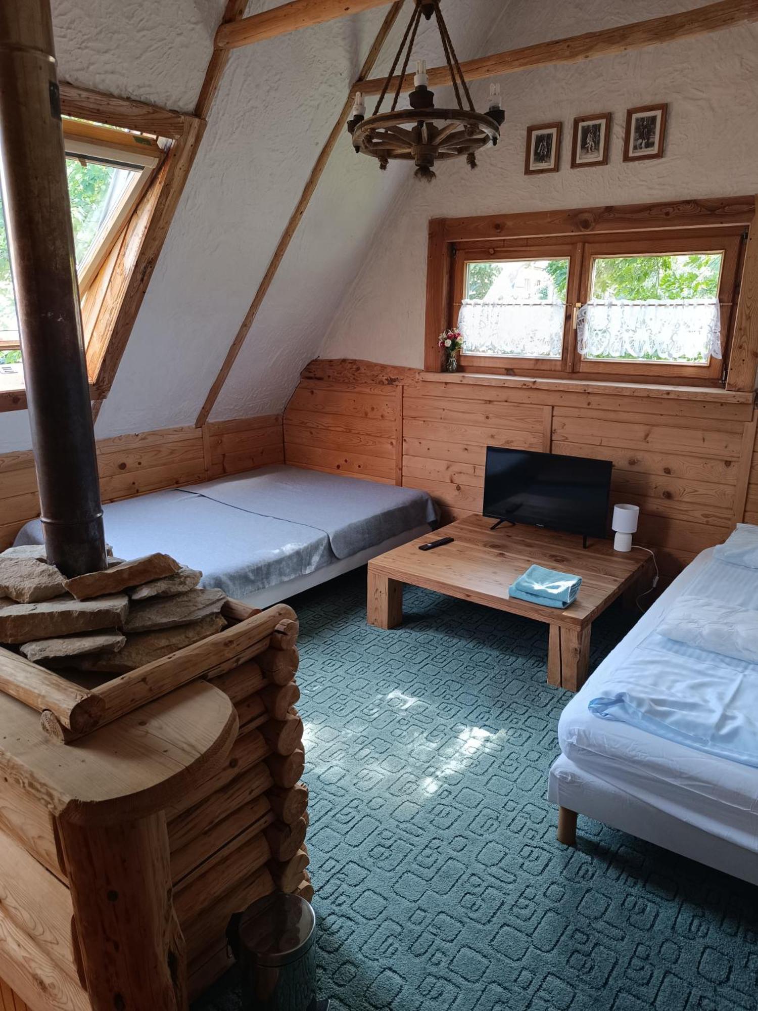 Domek Kempingowy W Kirach 코스실리스코 외부 사진